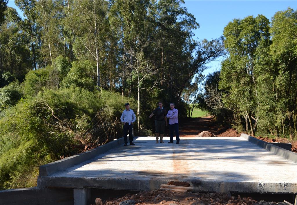 Obras da ponte na comunidade de São Pedro estão concluídas